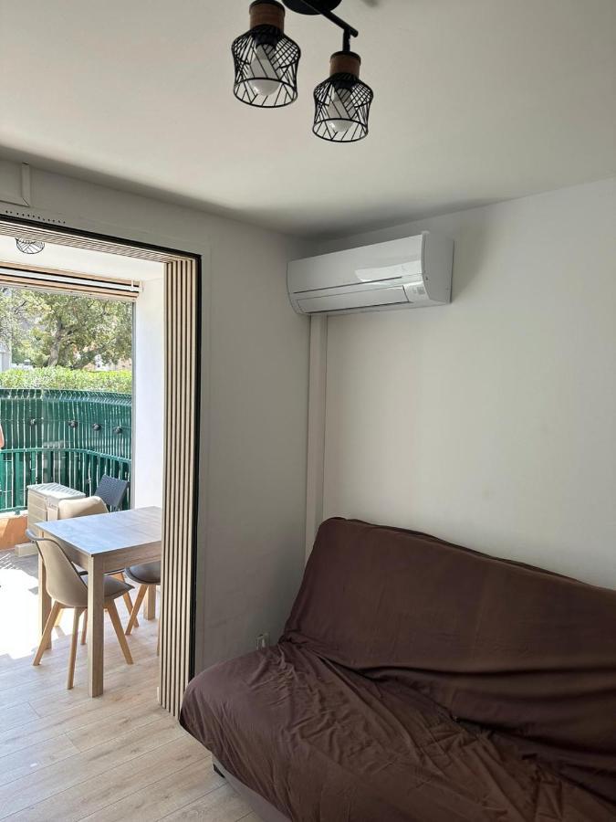 Charmant Studio Neuf 150M Plage Sur Avenue Principale Climatise Et Parking Cavalaire-sur-Mer Exterior photo