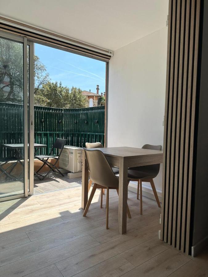 Charmant Studio Neuf 150M Plage Sur Avenue Principale Climatise Et Parking Cavalaire-sur-Mer Exterior photo